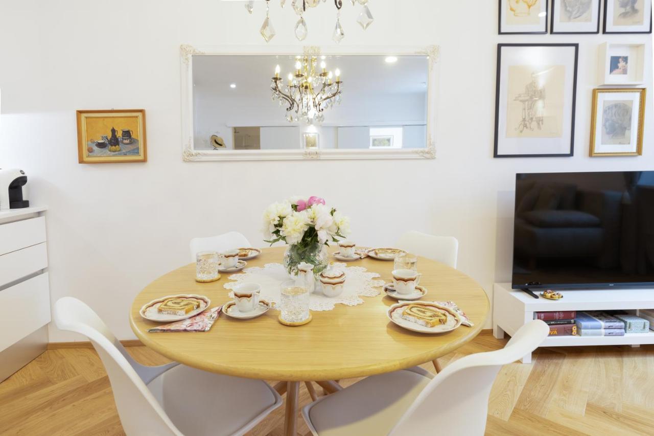 Stylish Apartment In Historical Center Ljubljana Exterior photo